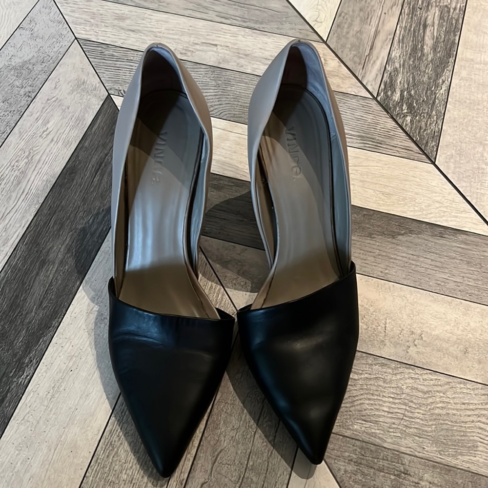 VINCE. two-tone leather heels Size 9.5